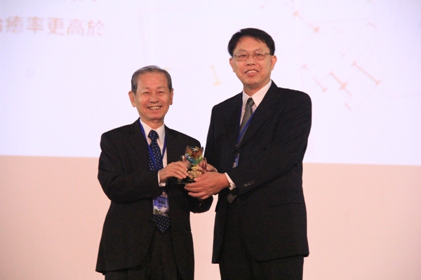 【太景】C肝新藥 獲中國化學會頒發年度「化學技術獎章」殊榮